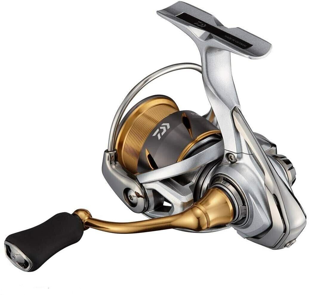 Daiwa 21 FREAMS FC LT2000S-XH 6.2:1 Spinning Reel New in Box F/S from Japan