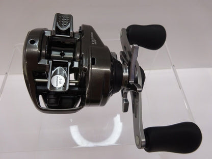 Shimano 23 Metanium 100XG Right Baitcasting Reel Gear Ratio 8.1:1 F/S from Japan