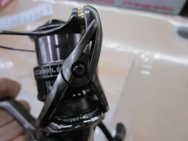 Shimano COMPLEX CI4+ C2500S F4 HG Spinning Reel Gear Ratio 6.0:1 F/S from Japan