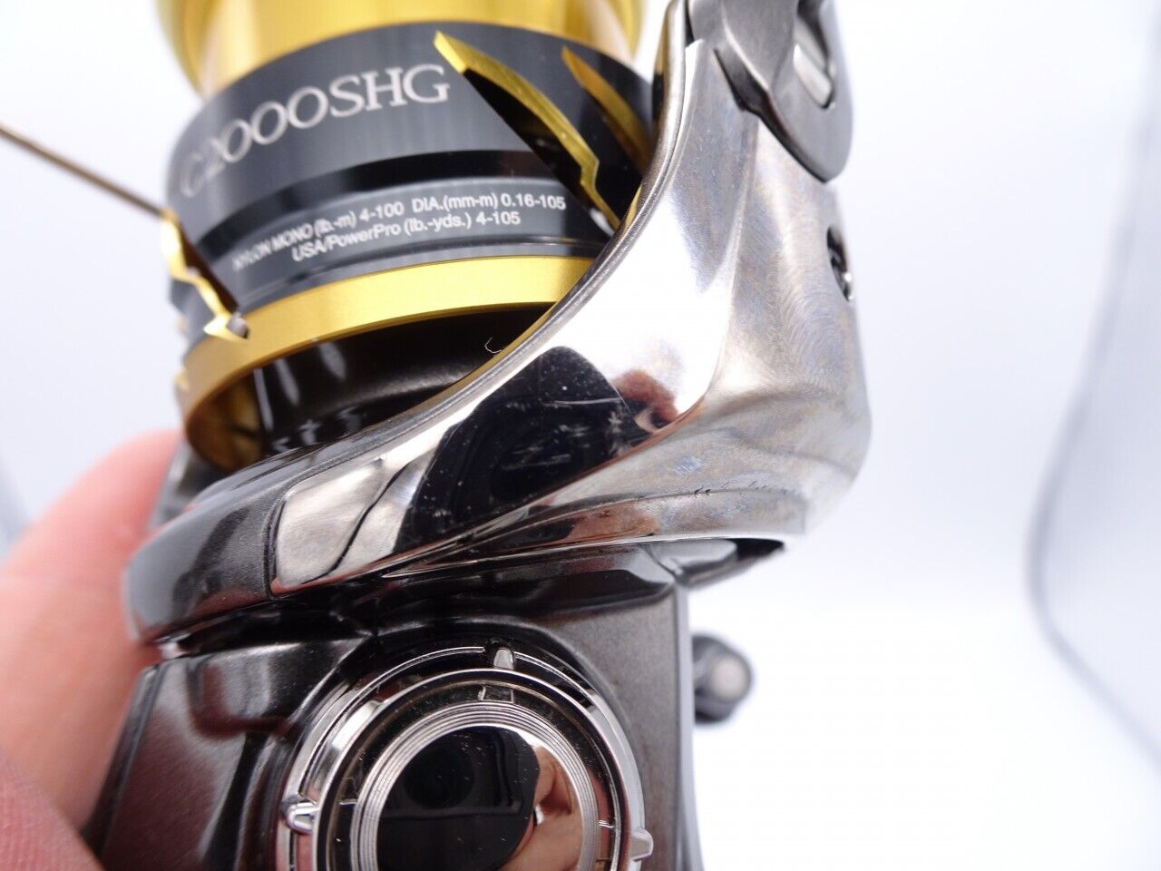 Shimano 20 TWIN POWER C2000SHG Spinning Reel Gear Ratio 6.1:1 F/S from Japan