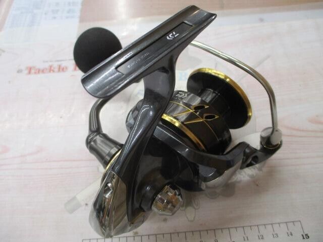 Daiwa 22 CALDIA SW 6000D-H Spinning Reel Gear Ratio 5.7:1 425g F/S from Japan