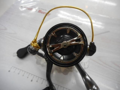 Shimano 16 VANQUISH C3000HGSDH Spinning Reel Gear Ratio 6.0:1 F/S from Japan