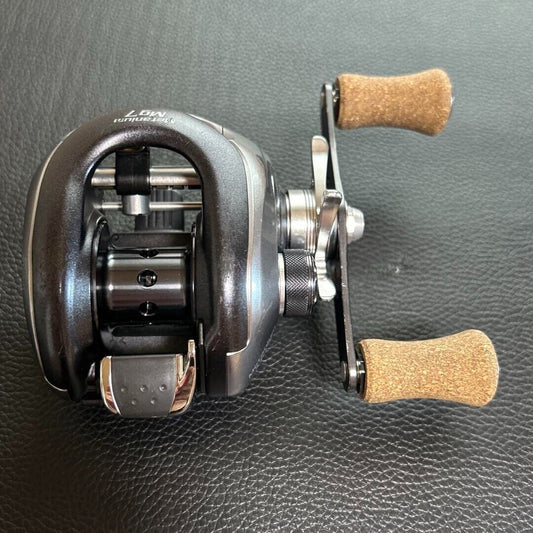 Shimano 11 Metanium Mg7V2 Limited Model RH Baitcast Reels Gear 7.0:1 F/S from JP