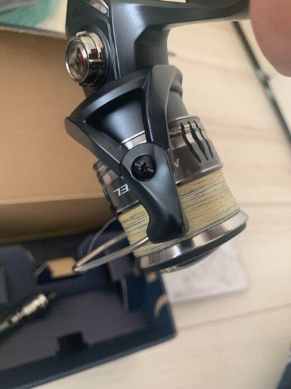 Shimano 22 MIRAVEL 2500SHG Spinning Reel 205g Gear Ratio 6.2:1 F/S from Japan