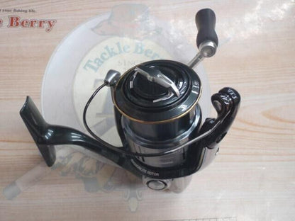 Shimano 12 VANQUISH 2500HGS Spinning Reel Gear Ratio 6.0:1 180g F/S from Japan