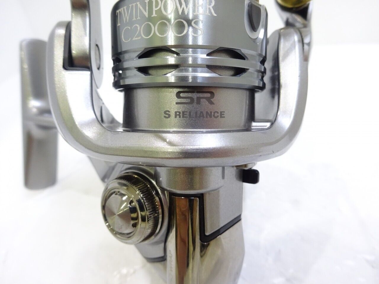 Shimano 11 Twin Power C2000S Spinning Reel Gear Ratio 5.0:1 200g F/S from Japan