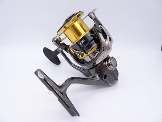 Shimano 20 TWIN POWER C3000XG Spinning Reel 215g Gear Ratio 6.4:1 F/S from Japan