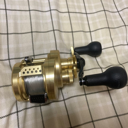 Shimano 15 Calcutta Conquest 200 HG 6.2:1 Right Baitcasting Reel F/S from Japan