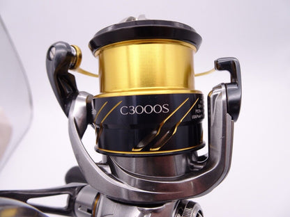 Shimano 16 VANQUISH C3000SDH Spinning Fishing Reel Gear 5.3:1 F/S from Japan