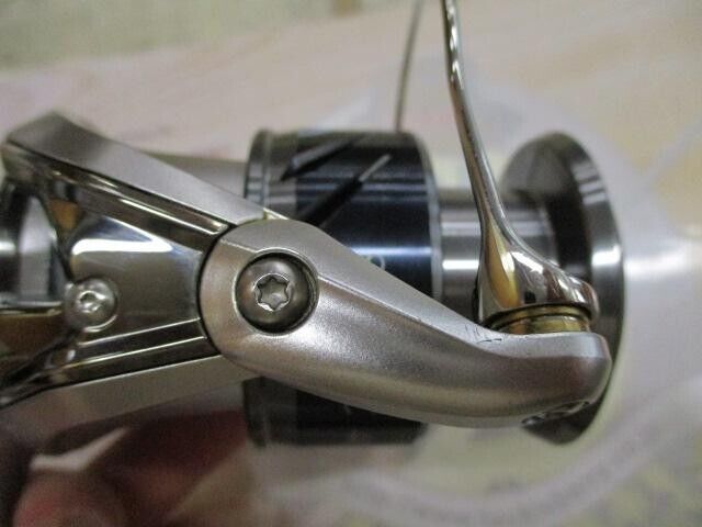 Shimano 15 STRADIC 4000 Spinning Reel Gear Ratio 4.8:1 Weight 275g F/S from JP