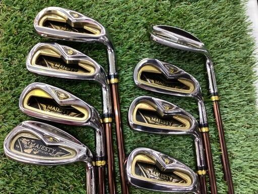 MAJESTY PRESTIGIO Gold Premium 8S  Iron set 5-pw aw sw Right Men's from Japan