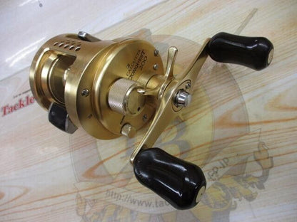 Shimano 00 CALCUTTA CONQUEST 200 Baitcasting Reel RH Gear 5.0:1 F/S from Japan