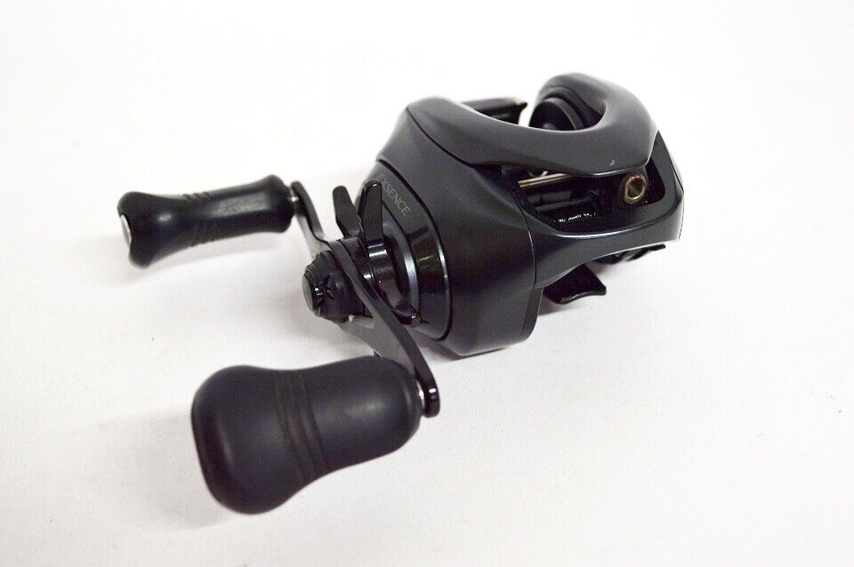 Shimano 17 EXSENCE DC XG Right Handle Baitcast Reel Gear Ratio 7.8:1 F/S from JP