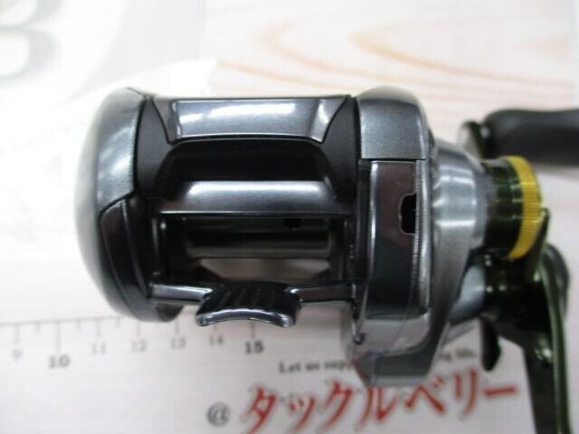 Shimano 22 Curado DC 200 XG Gear Ratio 8.5:1 Right Handle 8.1oz. F/S from Japan