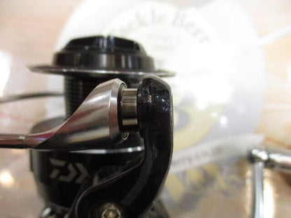 Daiwa 16 Catalina 4000H Spinning Reel Weight 435g Gear Ratio 5.7:1 F/S from JPN