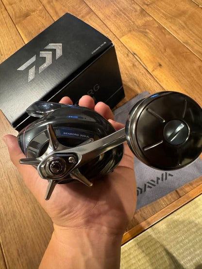 Daiwa 21 SEABORG 300JL Left Handed Electric Reel Gear Ratio 5.1:1 F/S from JPN