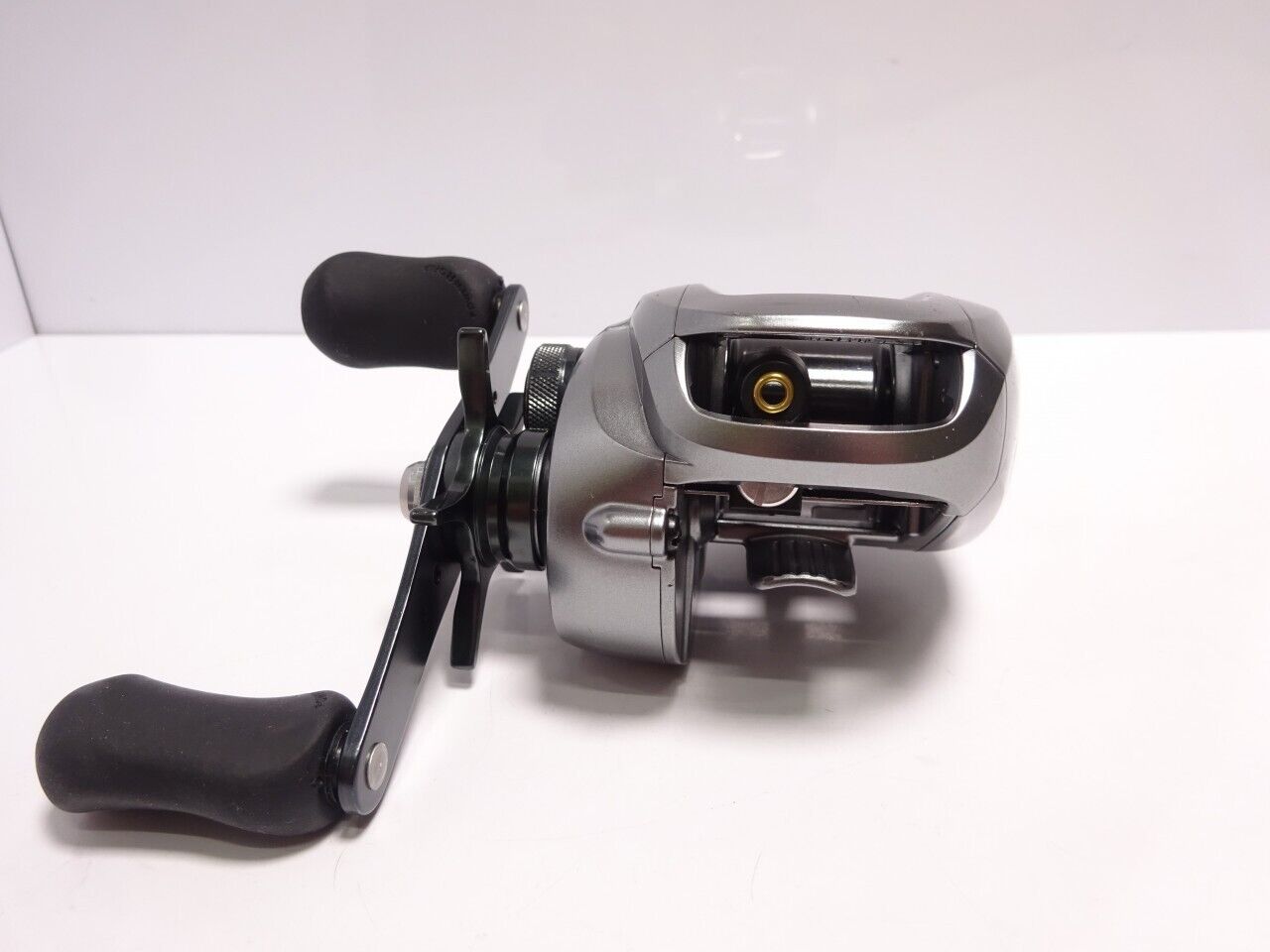 Shimano 09 ALDEBARAN Mg Right Handle Baitcast Reel Gear Ratio 5.8:1 F/S Japan